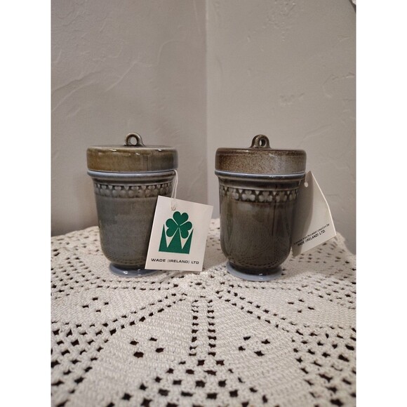2 Wade Irish Porcelain Egg Coddlers Lids Ceramic Stoneware Vintage - Picture 1 of 8